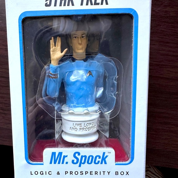 Star Trek Mr. Spock Figurine 
NEW IN BOX - Never Opened - Picture 1 of 3